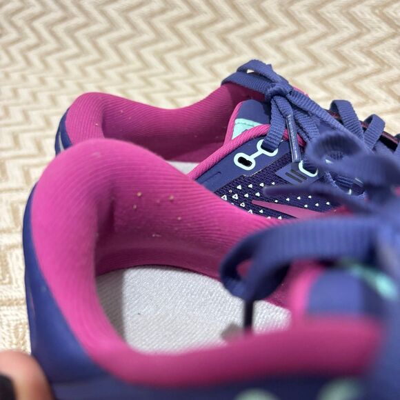 Brooks Women’s Adrenaline GTS 22 Running Shoes - Picture 8 of 10